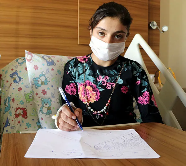 Sağlık Bakanı Koca'ya Nazlı'dan şarkılı teşekkür - 2