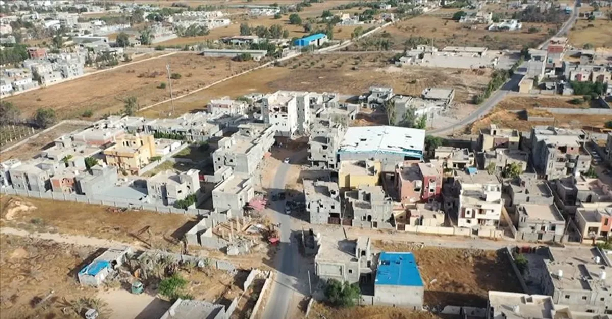 Hafter milislerinin Trablus'ta yol açtığı yıkım havadan görüntülendi | Video