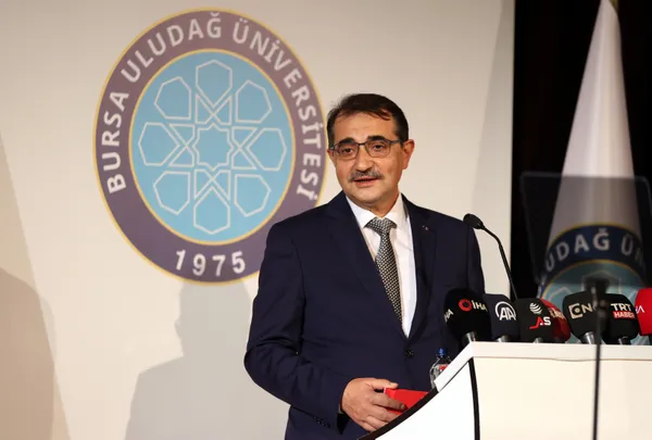 enerji-ve-tabii-kaynaklar-bakani-fatih-donmezden-yerli-dogal-gaz-aciklamasi-1636121468378.jpg Enerji ve Tabii Kaynaklar Bakanı Fatih Dönmez'den yerli doğal gaz açıklaması - 4