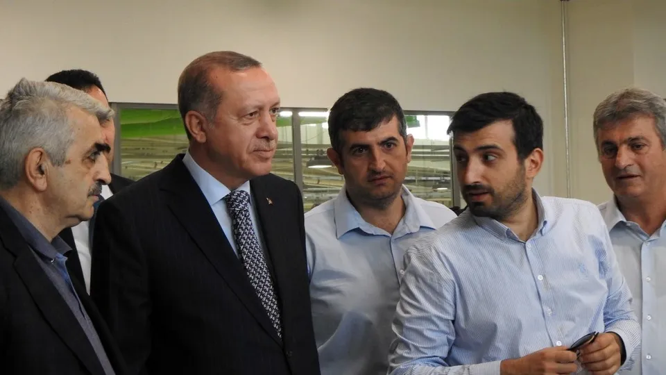 Cumhurbaşkanı Erdoğan, Milli İHA tesislerini ziyaret etti