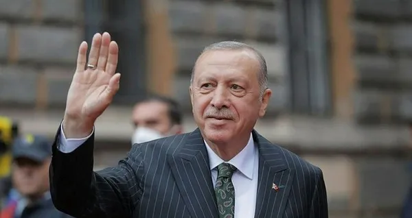 1683819655380.jpg Erdoğan düşmanlığı belgesel çektirdi! Kirli propaganda uzmanı BBC yine iş başında! FETÖ'ye yakın isimleri topladılar... - 1