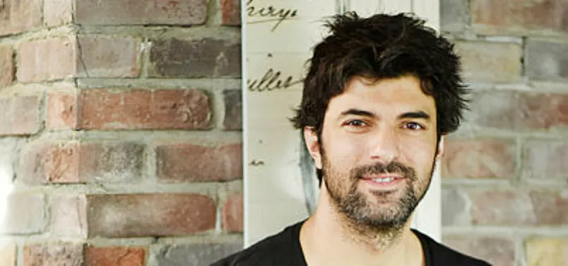 Engin Akyürek ve Cansu Dere aşk mı yaşıyor?