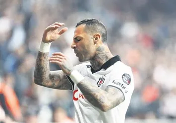 Tüm gözler Quaresma’ya çevrildi...
