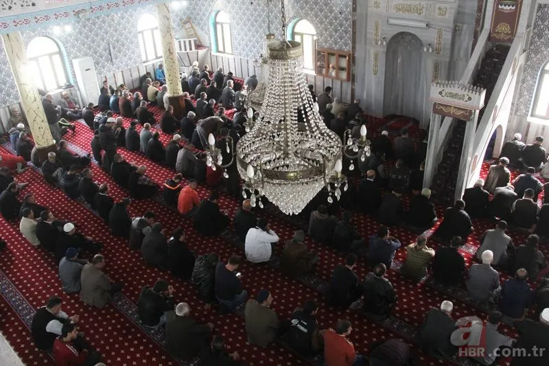 Diyanet son dakika: 30 Nisan Cuma namazı var mı? Tam kapanmada camilerde Cuma namazı kılınacak mı, yasak mı? 10