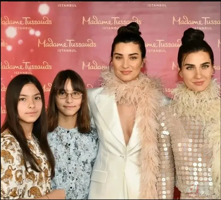 Kızlarının son hali şaşırttı! Tuğba Büyüküstün'ün ikizleri ilgi odağı oldu! Biri annesine daha çok benziyor... 5