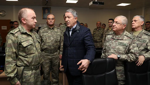 Bakan Hulusi Akar Süleyman Şah Türbesi'nde incelemelerde bulundu - 6