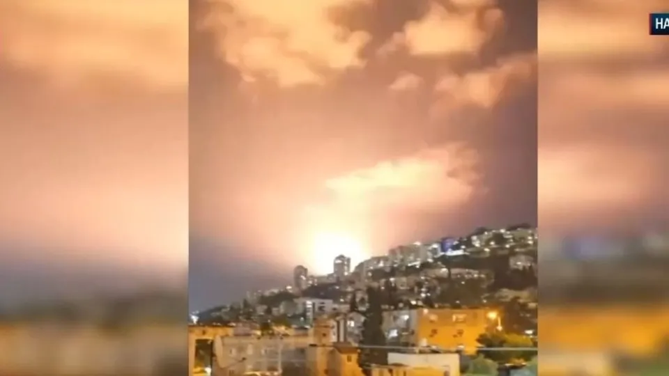 İsrail yangın yeri! İran füzeleri Hayfa’yı böyle vurdu