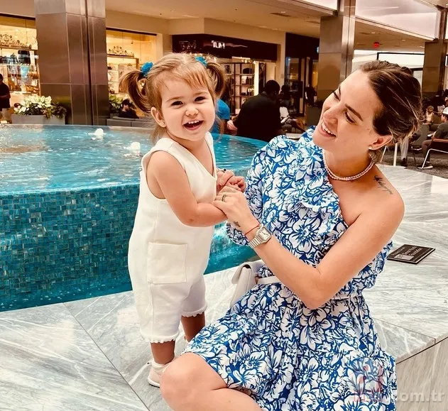 Adını Feriha Koydum'un Hande'si Ceyda Ateş sarı saçlı kızı Talia'nın son haline bakın! "Annesinin aynısı" 2