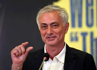 Fenerbahçe’de Mourinho fırtınası! 17 oyuncunun üzerini çizdi