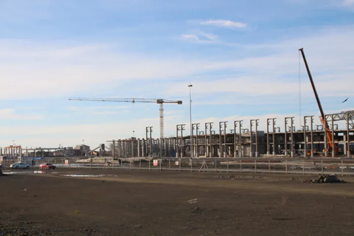 Başkan Erdoğan temelini atmıştı! Türkiye’nin denize dolgu ikinci havalimanına ilk uçağın iniş tarihi belli oldu