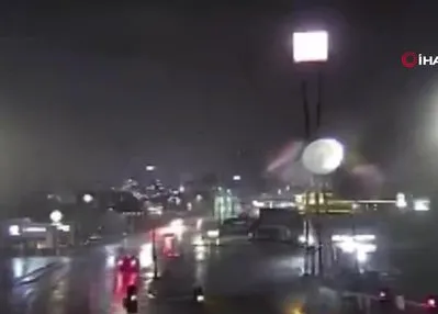 ABD’yi hortum vurdu! Çok sayıda yaralı var