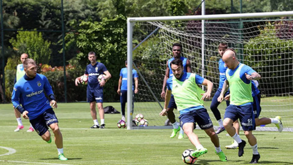 Fenerbahçe'den çifte bomba