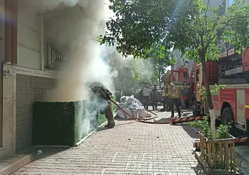 Kendi evini yaktı arkasına bakmadan gitti!