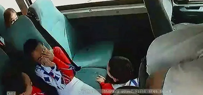 Denizli'de öğrenci servisi kaza yaptı