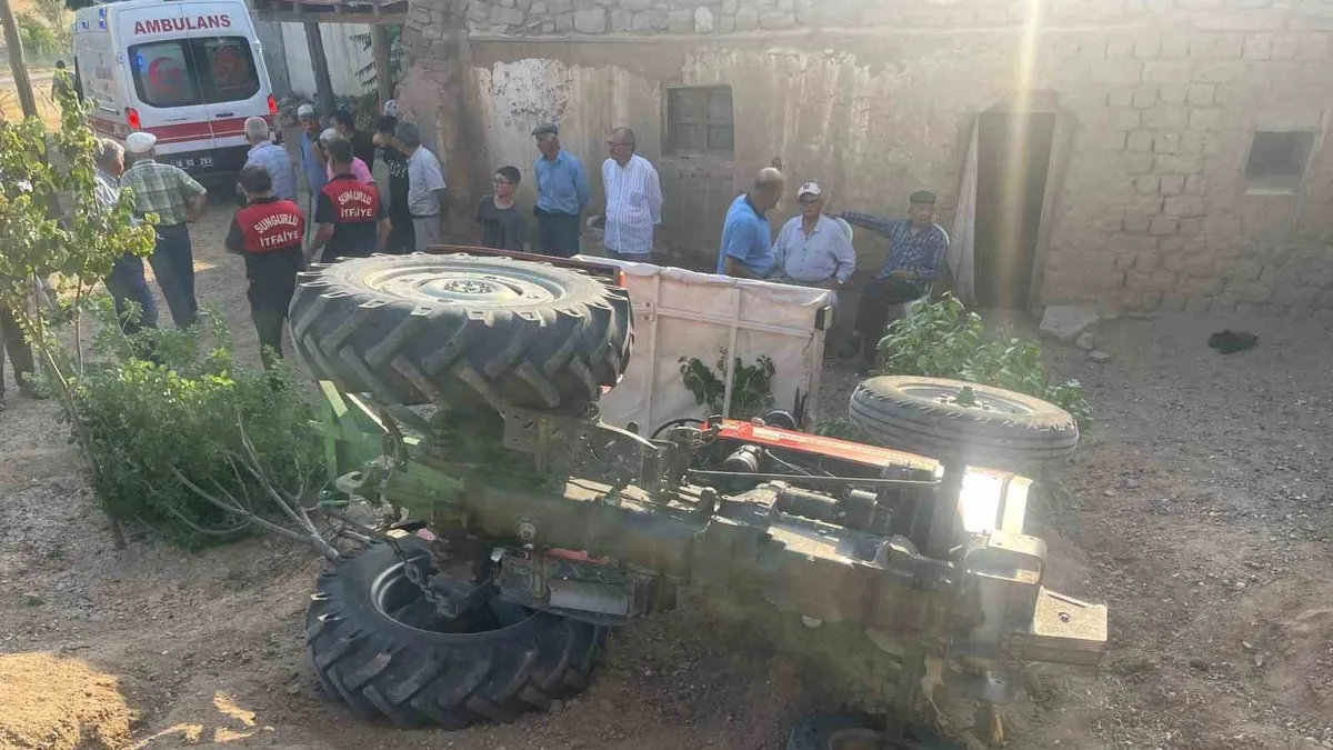 Çorum'da devrilen traktörün sürücüsü yaralandı