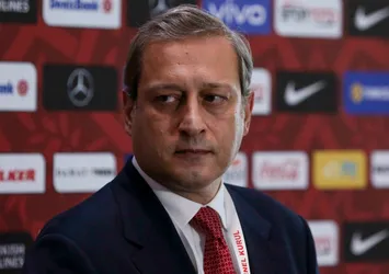 Galatasaray Başkanı Burak Elmas'tan TFF'ye sert sözler: Diz çöktürme çabası var