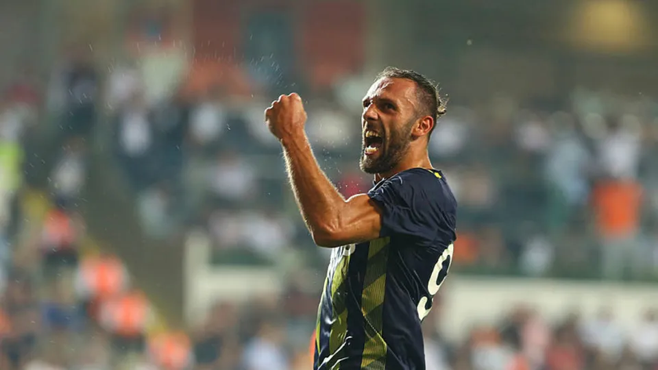 Vedat Muriç'e flaş transfer teklifi: Seni takımımda görmek istiyorum