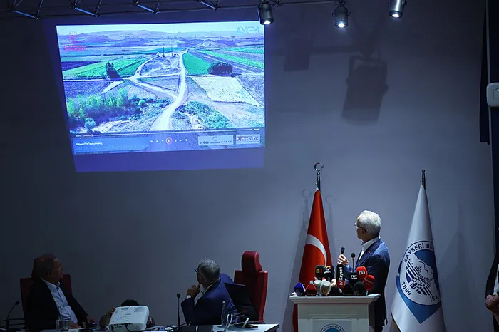 Bakan Uraloğlu Kayseri’de konuştu: 22 yılda 61,2 milyar TL yatırım yaptık