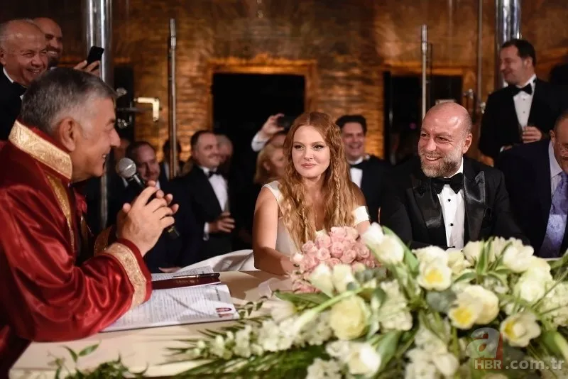 Naz Elmas ile eşi Erol Özmandıracı boşandı! Özmandıracı'nın ödeyeceği tazminat dudak uçuklattı 8