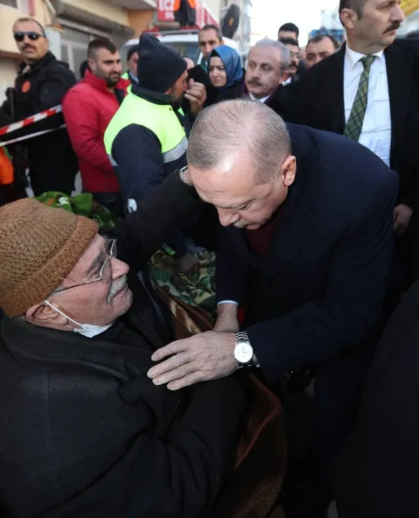 Başkan Recep Tayyip Erdoğan’dan Elazığ depremi paylaşımı: Bir yıl önce hüzünlüydük ve o gün Elazığ’a bir söz verdik...