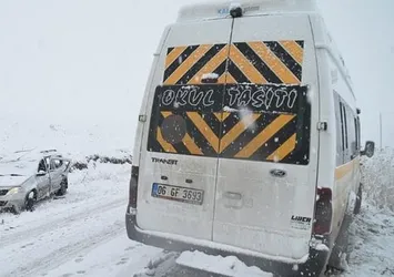 Ağrı'da feci kaza! 23 kişi yaralandı