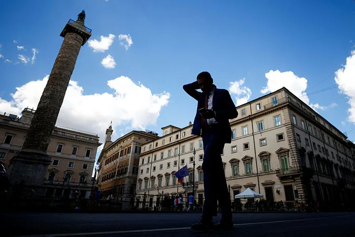 son-dakika-italya-icin-tehlike-canlari-caliyor-nufusu-11-milyondan-fazla-azalacak-1663857865999.jpg İtalya için tehlike çanları çalıyor! Nüfusu 11 milyondan fazla azalacak | 2022 İtalya nüfusu ne kadar? - 7