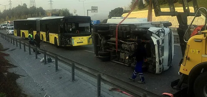 Son dakika: Kağıthane’de İETT otobüs kamyonete çarptı! TEM’de araç yoğunluğu oluştu