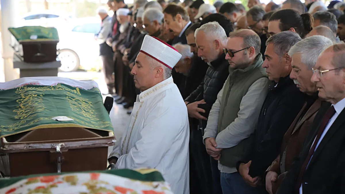 Ersun Yanal'ın annesi Bahriye Yanal için son görev!