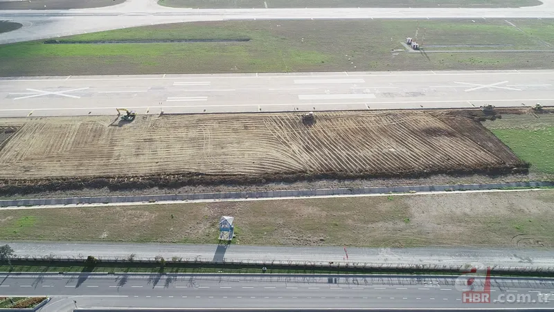 İstanbul'daki salgın hastanelerindeki çalışmalar gece de devam etti! Havadan böyle görüntülendi 12