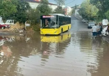 İmamoğlu'ndan hizmet rezaleti! İBB yine sınıfta kaldı! Alt geçitler cadde boyu göle döndü