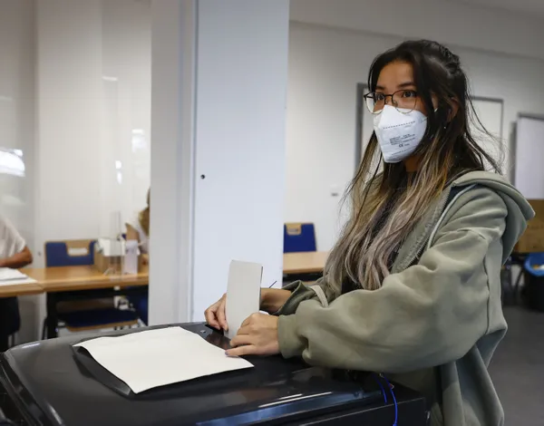 Almanya’da genel seçimi kazanan Sosyal Demokrat Parti SDP oldu