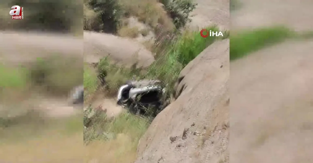 Silopi’de otomobil şarampole yuvarlandı
