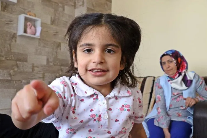 Antalya'da minik Aysima için yardım kampanyası - 1
