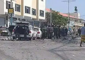 Somali'de askeri üslere saldırı: 8 ölü
