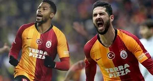 Galatasaray’da dört imza birden!