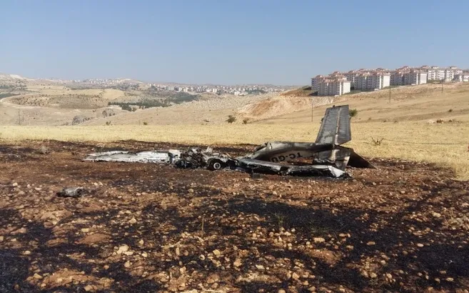 Adıyaman'da eğitim uçağı düştü
