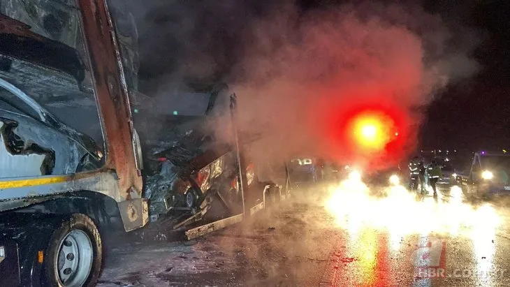 Bursa’da sıfır Fiat marka araçlar alev alev yandı! Sürücü olay anında fenalık geçirdi