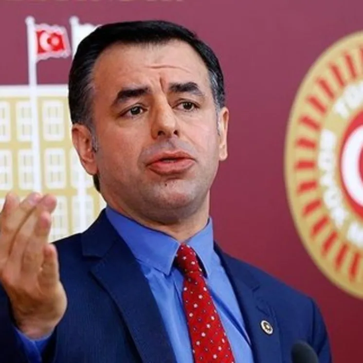CHP yandaşı Yarkadaştan Akşenere sert tepki