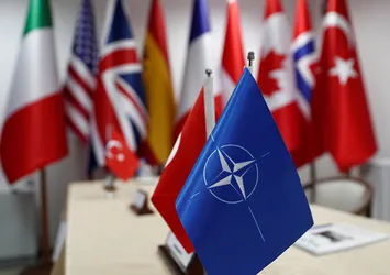 NATO'da üst düzey görev değişimi