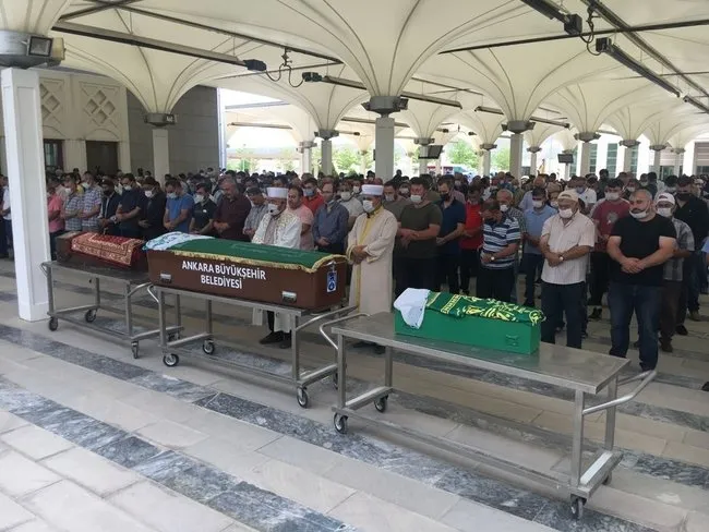 Son dakika: Ankara’daki katliamda yürek yakan kareler: Gözyaşları sel oldu! Kızını ve iki torununu öldürüp intihar etmişti - 1
