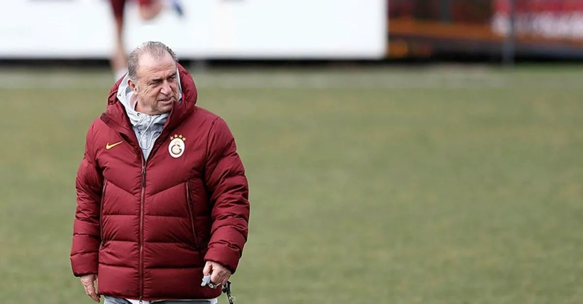 Fatih Terim Den Flas Karar Iste Galatasaray In Caykur Rizespor Ilk 11 I