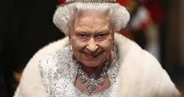 Kraliçe II. Elizabeth hakkında hayrete düşüren 10  tuhaf gerçek! Evlenmek için bakın ne yapmış!