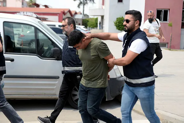 Adana'da dehşet: 2 bin lira için arkadaşını öldürdü! Metruk binada saklanırken yakalandı - 3