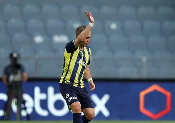 Fenerbahçe'de Emre Mor şoku! Genç yıldız sakatlanarak oyundan çıkmak zorunda kaldı