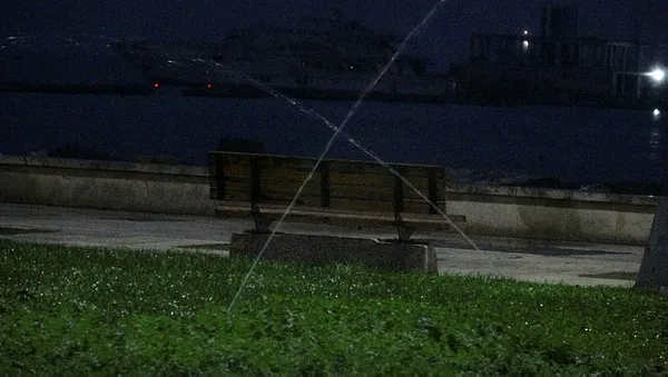 Türkiye kuraklık ile mücadele ederken CHP yağmurda çim suladı - 1