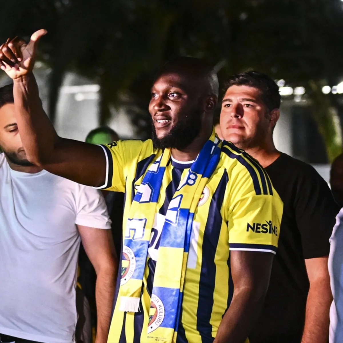 Fenerbahçe'den Lukaku bombası! Transfer resmen duyuruldu! Yıldız futbolcu İstanbul'da