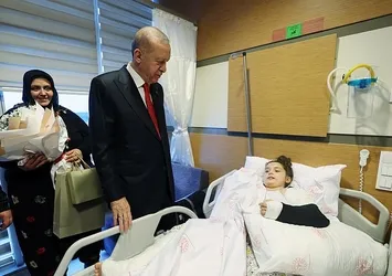 Başkan Erdoğan'dan Balıkesir'de yaralanan öğrencilere "geçmiş olsun" ziyareti! Okul talimatını verdi
