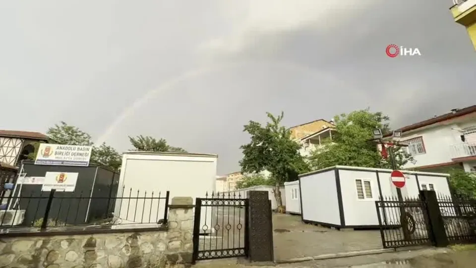 Malatya’da gökkuşağı görenleri mest etti