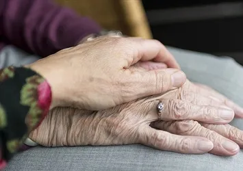 Uzmanı uyardı: 65 yaşından sonra her beş yılda iki kat artıyor!