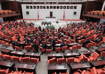 Meclis’te ’yeni anayasa’ mesaisi başlıyor